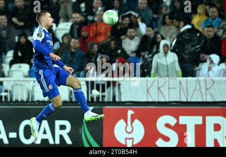 Pristina, Kosovo. Oktober 2023. PRISTINA, KOSOVO - 5. OKTOBER: Bogdan Mykhaylichenko von Dinamo Zagreb während des Gruppenspiels der UEFA Europa Conference League Gruppe C zwischen Ballkani und GNK Dinamo Zagreb im Stadiumi Fadil Vokrri am 5. Oktober 2023 in Pristina, Kosovo. Foto: Marko Lukunic/PIXSELL Credit: Pixsell/Alamy Live News Stockfoto