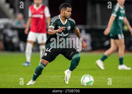 Alkmaar, Niederlande. Oktober 2023. ALKMAAR, NIEDERLANDE - 5. OKTOBER: Jürgen Elitim von Legia Warszawa während des Gruppenspiels der UEFA Europa Conference League zwischen AZ und Legia Warszawa im AFAS Stadion am 5. Oktober 2023 in Alkmaar, Niederlande. (Foto von Patrick Goosen/Orange Pictures) Credit: Orange Pics BV/Alamy Live News Stockfoto