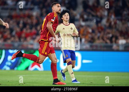 Rom, Italie. Oktober 2023. Lorenzo Pellegrini von Roma erzielt 3-0 Tore während des Fußballspiels der UEFA Europa League, Gruppe G zwischen AS Roma und Servette FC am 5. Oktober 2023 im Stadio Olimpico in Rom, Italien - Foto Federico Proietti/DPPI Credit: DPPI Media/Alamy Live News Stockfoto