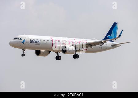 Azores Airlines Airbus A321-253NX (REG: CS-TSI) landen zur Wartung bei LTM. Stockfoto