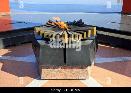 Die ewige Flamme im Eternity Memorial Complex, gewidmet den sowjetischen Soldaten, die während des Zweiten Weltkriegs in Chisinau, Moldau, starben Stockfoto