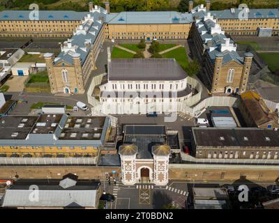 Kapelle im HMP Wormwood Scrubs Prison in West London, ein denkmalgeschütztes Gebäude. Stockfoto