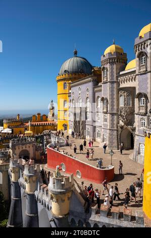 Der Pena-Palast in Sintra, Portugal, ein UNESCO-Weltkulturerbe Stockfoto