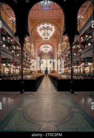 Inneres der Dohany Street Synagoge in Budapest, Ungarn - die größte Synagoge Europas Stockfoto