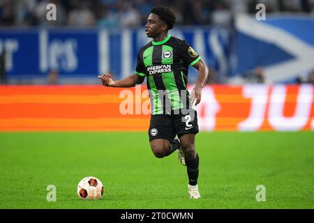 Marseille, Marseille. Oktober 2023. Tariq Lamptey aus Brighton Hove Albion spielte am 5. Oktober 2023 im Stade Velodrome in Marseille, Frankreich, während des UEFA Europa League-Spiels zwischen Olympique Marseille und Brighton Hove Albion (Gruppe B, Datum 2). (Foto: Bagu Blanco/PRESSINPHOTO) Credit: PRESSINPHOTO SPORTS AGENCY/Alamy Live News Stockfoto