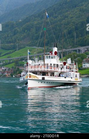 Schiff auf dem Vierwaldstättersee Stockfoto