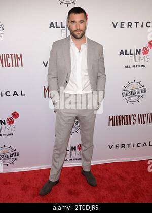 Westwood, Kalifornien, USA. Oktober 2023. Josh Bowman. Los Angeles Premiere von Mirandas Opfer im Regency Bruin Theatre. Foto Copyright: XBillyxBennight/AdMediax/MediaPunchx Credit: Imago/Alamy Live News Stockfoto