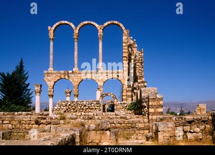 Ruinen des Anjar Libanon Palace, erbaut in den Umayyaden aus dem 8. Jahrhundert im römischen Stil von Kalif Malik Stockfoto