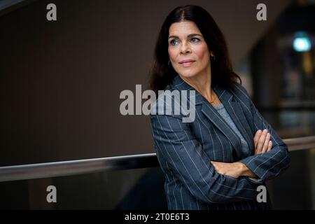 Ellen Hillingsoe bei einer Pressekonferenz für die dänische Thriller-Serie „Oxen“ in den Sorte Diamant in Kopenhagen am Freitag, den 6. Oktober 2023. Oxen ist eine neue dänische Thriller-Serie von TV2 über die Jaeger-Soldaten (Spezialeinsatzkräfte) Ochsen. (Foto: Ida Marie Odgaard/Ritzau Scanpix) Stockfoto