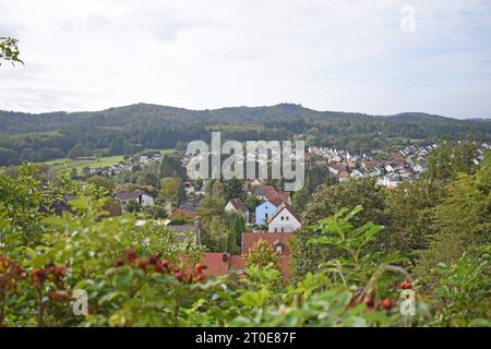 Die saarländische Gemeinde Kirkel am Donnerstag 05.10.2023. Im Bild: Ausblick von der Burg aus über die Gemeinde *** die saarländische Gemeinde Kirkel am Donnerstag 05 10 2023 im Bild Blick vom Schloss über den Gemeindebub Stockfoto