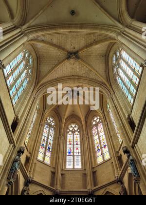 Basilika Notre-Dame aus dem 13./14. Jahrhundert, seit 1840 historisches Denkmal in Avioth, Departement Maas, Region Grand Est, Frankreich Stockfoto