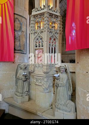 Basilika Notre-Dame aus dem 13./14. Jahrhundert, seit 1840 historisches Denkmal in Avioth, Departement Maas, Region Grand Est, Frankreich Stockfoto