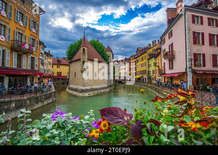 Palais de l'Isle, berühmte Sehenswürdigkeiten in Annecy, der Hauptstadt Savoyens, genannt Venedig der Alpen, in Frankreich Stockfoto