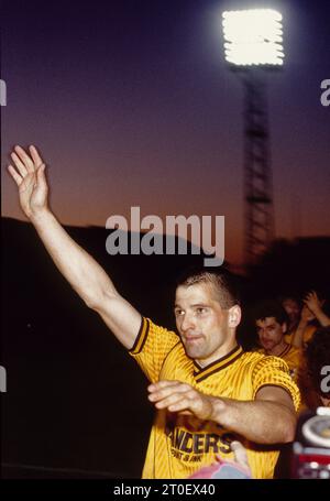 Wölfe feiern den Gewinn der 3. Division Championship, nachdem sie 2-2 mit Sheffield Utd bei Molineux 5/89 gezogen hatten Stockfoto