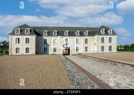 Villandry Castle liegt etwa 17 km westlich der Stadt Tours. Das gleichnamige Dorf Villandry liegt am Cher und ist die letzte Gemeinde vor dem Zusammenfluss mit der Loire. Stockfoto