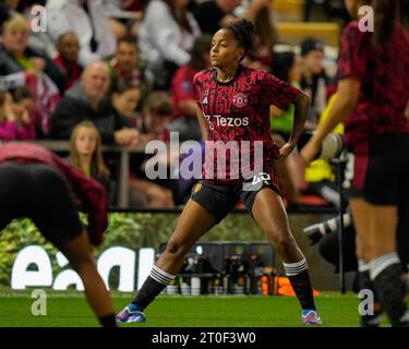 Leigh, Großbritannien. Oktober 2023. Geyse #23 von Manchester United wärmt sich vor dem FA Women's Super League Match Manchester United Women vs Arsenal Women im Leigh Sports Village, Leigh, Großbritannien, 6. Oktober 2023 (Foto: Steve Flynn/News Images) in Leigh, Großbritannien, am 6. Oktober 2023 auf. (Foto: Steve Flynn/News Images/SIPA USA) Credit: SIPA USA/Alamy Live News Stockfoto