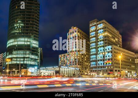 Lichterfest Berlin 2023 Lichterfest Berlin 2023, Lichterfest Berlin 2023, Potsdamer Platz, Berlin, *** Lichterfest Berlin 2023 Lichterfest Berlin 2023, Lichterfest Berlin 2023, Potsdamer Platz, Berlin, Credit: Imago/Alamy Live News Stockfoto