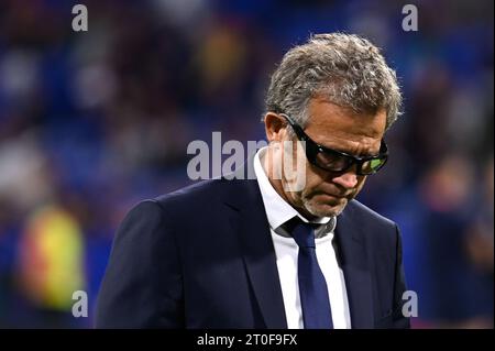 Lyon, Frankreich. Oktober 2023. Julien Mattia/Le Pictorium - Frankreich - Italien Rugby-Weltmeisterschaft - 06/10/2023 - Frankreich/Rhone Alpes/Lyon - Fabien Galthie beim Rugby-WM-Spiel zwischen Frankreich und Italien im Groupama-Stadion, Lyon, 6. Oktober 2023. Quelle: LE PICTORIUM/Alamy Live News Stockfoto