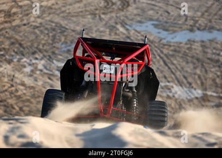 Doha, Katar. Oktober 2023. Alfa Romeo F1 Team - Desert Dune Buggy Experience. Formel-1-Weltmeisterschaft, Rd 18, großer Preis von Katar, Mittwoch, 4. Oktober 2023. Doha, Katar. Quelle: James Moy/Alamy Live News Stockfoto