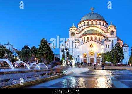 Tempel der Heiligen Sava im Zentrum von Belgrad, Serbien, erbaut zwischen 1935 und 2004, eine der größten orthodoxen Kirchen der Welt, die dem Heiligen gewidmet ist Stockfoto