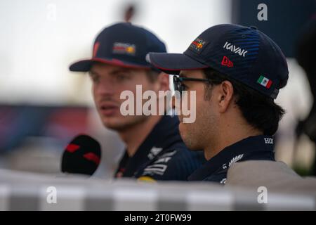 DOHA, KATAR, 6. OCT 2023 MAX VERSTAPPEN (NLD) Red Bull Racing UND SERGIO PEREZ (MEX). AHMAD AL-SHEHAB/Alamy Live News. AHMAD AL-SHEHAB/Alamy Live News Stockfoto