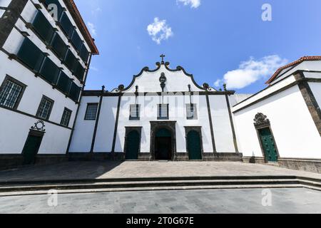 Das Heiligtum Senhor Santo Cristo dos Milagres in Ponta Delgada, Azoren. Stockfoto