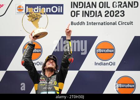 September 2023, Buddh International Circuit, Dankaur, Greater Noida, Uttar Pradesh, Indien: Indian Oil MotoGP Grand Prix von Indien auf dem Buddh International Circuit feiert Marco Bezzecchi auf dem Podium Credit: Action Plus Sports Images/Alamy Live News Stockfoto