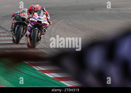 September 2023, Buddh International Circuit, Dankaur, Greater Noida, Uttar Pradesh, Indien: Indian Oil MotoGP Grand Prix von Indien auf Buddh International Circuit, Renntag DayFabio Quartararo und Jorge Martin Credit: Action Plus Sports Images/Alamy Live News Stockfoto