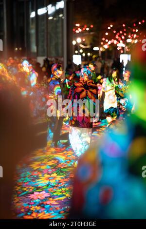 Berlin erstrahlt in bunten Farben - Festival of Lights 2023, das Festival of Lights Berlin ist ein jährliches Lichtfestival, das bereits zum 19. Mal stattfindet. In diesem Jahr steht das Festival unter dem Motto Colors of Life und feiert die Vielfalt des Lebens in Berlin. Berlin Berlin Deutschland *** Berlin leuchtet in hellen Farben Festival of Lights 2023, das Festival of Lights Berlin ist ein jährlich stattfindendes Lichtfestival, das bereits zum 19. Mal in diesem Jahr stattfindet. Das Festival steht unter dem Motto „Farben des Lebens“ und feiert die Vielfalt des Lebens in Berlin Berlin Deutschland Stockfoto