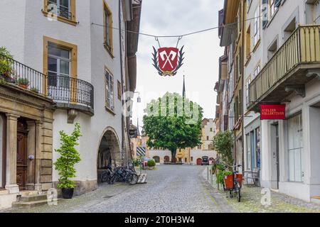 Burgdorf, Schweiz - 16. Mai 2023: Altstadt des Dorfes Burgdorf, Kanton Bern in der Schweiz bei bewölktem Tag Stockfoto