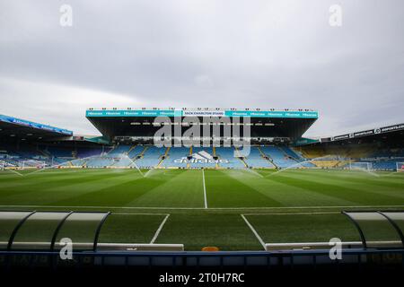 Leeds, Großbritannien. Oktober 2023. Ein allgemeiner Blick in das Elland Road Stadium vor dem Sky Bet Championship Match Leeds United vs Bristol City in der Elland Road, Leeds, Großbritannien, 7. Oktober 2023 (Foto: James Heaton/News Images) in Leeds, Großbritannien am 7. Oktober 2023. (Foto: James Heaton/News Images/SIPA USA) Credit: SIPA USA/Alamy Live News Stockfoto