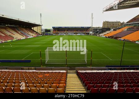 The University of Bradford Stadium, Bradford, England - 7. Oktober 2023 Allgemeine Ansicht des Bodens - vor dem Spiel Bradford City gegen Swindon Town, Sky Bet League Two, 2023/24, University of Bradford Stadium, Bradford, England - 7. Oktober 2023 Credit: Arthur Haigh/WhiteRosePhotos/Alamy Live News Stockfoto