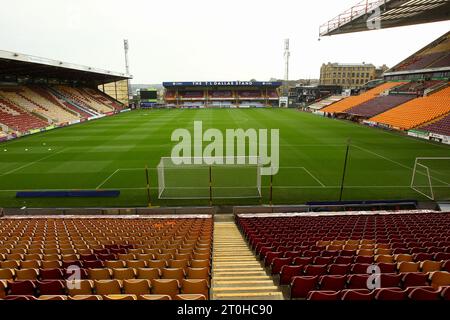 The University of Bradford Stadium, Bradford, England - 7. Oktober 2023 Allgemeine Ansicht des Bodens - vor dem Spiel Bradford City gegen Swindon Town, Sky Bet League Two, 2023/24, University of Bradford Stadium, Bradford, England - 7. Oktober 2023 Credit: Arthur Haigh/WhiteRosePhotos/Alamy Live News Stockfoto