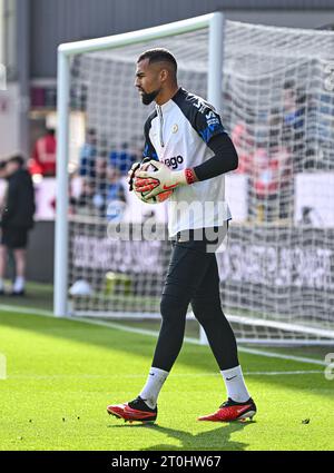 Turf Moor, Burnley, Lancashire, Großbritannien. Oktober 2023. Premier League Football, Burnley gegen Chelsea; Robert Sanchez aus Chelsea während des warm-up-Vorspiels Credit: Action Plus Sports/Alamy Live News Stockfoto