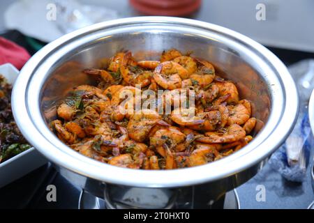 Sri Lankan Taste Foods, köstliches Essen von Sri Lanka. Garnelen Curry Rezept Meeresfrüchte Stockfoto