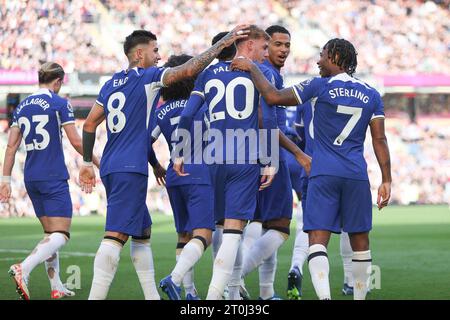 Cole Palmer aus Chelsea erzielte sein Team beim Premier League-Spiel zwischen Burnley und Chelsea in Turf Moor, Burnley, am Samstag, den 7. Oktober 2023. (Foto: Pat Scaasi | MI News) Credit: MI News & Sport /Alamy Live News Stockfoto