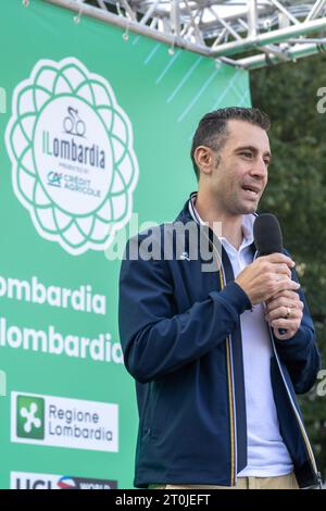 Como, Italien. Oktober 2023. Vincenzo Nibali 2023 Giro di Lombardia, Straßenradrennen in Como, Italien, 07. Oktober 2023 Credit: Independent Photo Agency/Alamy Live News Stockfoto