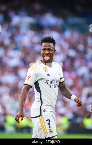 Madrid, Spanien. Oktober 2023. Vinicius Junior (Real Madrid) wurde während des Fußballspiels der spanischen Meisterschaft La Liga EA Sports zwischen Real Madrid und Osasuna im Bernabeu-Stadion gespielt. Real Madrid 4:0 Osasuna Credit: SOPA Images Limited/Alamy Live News Stockfoto