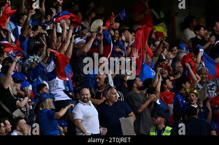 Lille, Frankreich. Oktober 2023. England V Samoa Rugby World Cup Pool D. Stade Pierre-Mauroy. Lille. Die Fans von Samoa feiern das Rugby-Spiel der England V Samoa Rugby World Cup Pool D. Quelle: Sport In Pictures/Alamy Live News Stockfoto