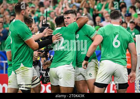 Saint Denis, Frankreich. Oktober 2023. Dan SHEEHAN aus Irland feiert seinen Versuch mit seinen Teamkollegen während der Weltmeisterschaft 2023, Pool B Rugby union Spiel zwischen Irland und Schottland am 7. Oktober 2023 im Stade de France in Saint-Denis bei Paris, Frankreich - Foto Matthieu Mirville/DPPI Credit: DPPI Media/Alamy Live News Stockfoto