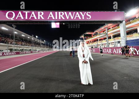 Doha, Katar. Oktober 2023. Akbar Al Baker (QAT) Qatar Airways Group CEO und Qatar Tourism Chairman, am Startplatz. Formel-1-Weltmeisterschaft, Rd 18, großer Preis von Katar, Samstag, 7. Oktober 2023. Doha, Katar. Quelle: James Moy/Alamy Live News Stockfoto