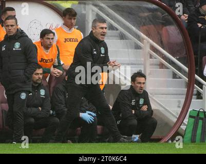 Edinburgh, Großbritannien. Oktober 2023. Scottish Premiership - Heart of Midlothian FC gegen Hibernian FC iptcyear2}1007 Hibs' Head Coach, Nick Montgomery, als Hearts im Tynecastle Stadium, Edinburgh, UK gegen die Stadtrivalen Hibs antreten Stockfoto