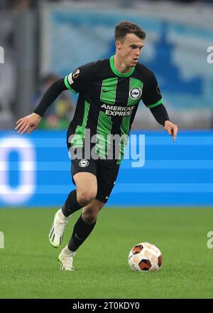 Marseille, Frankreich. Oktober 2023. Solly March of Brighton während des Spiels der UEFA Europa League im Stade de Marseille, Marseille. Der Bildnachweis sollte lauten: Jonathan Moscrop/Sportimage Credit: Sportimage Ltd/Alamy Live News Stockfoto