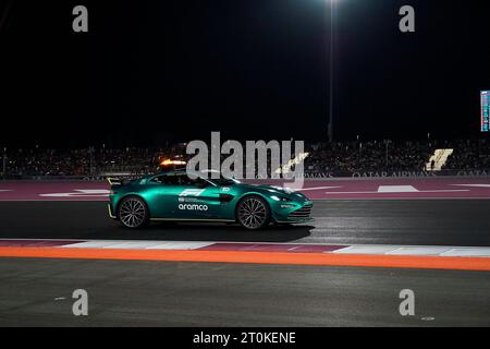 Doha, Katar. Oktober 2023. 7. Oktober 2023, Losail International Circuit, Doha, Formel 1 Qatar Airways Qatar Grand Prix 2023, im Bild Safety Car Credit: dpa/Alamy Live News Stockfoto