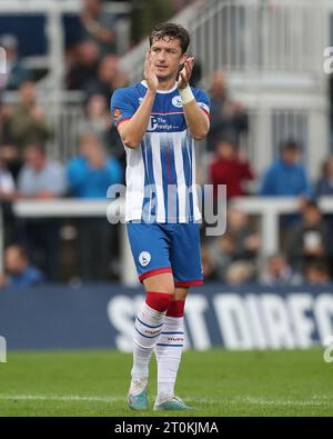 Alex Lacey von Hartlepool United während des Spiels der Vanarama National League zwischen Hartlepool United und Eastleigh im Victoria Park, Hartlepool am Samstag, den 7. Oktober 2023. (Foto: Mark Fletcher | MI News) Credit: MI News & Sport /Alamy Live News Stockfoto