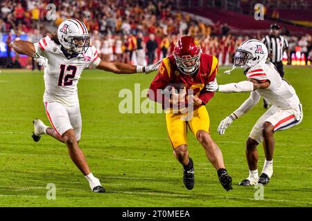 Los Angeles, CA. Oktober 2023. USC Trojans Quarterback Caleb Williams #13 in Aktion während des NCAA Football Spiels zwischen den USC Trojans und den Arizona Wildcats im Coliseum in Los Angeles, Kalifornien. Pflichtfoto: Louis Lopez/Cal Sport Media/Alamy Live News Stockfoto