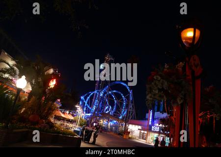 Buena Park, Kalifornien, USA 4. Oktober 2023 KnottÕs Scary Farm Halloween Haunt 50. Jahrestag auf der KnottÕs Berry Farm am 4. Oktober 2023 in Buena Park, Kalifornien, USA. Foto: Barry King/Alamy Stock Photo Stockfoto
