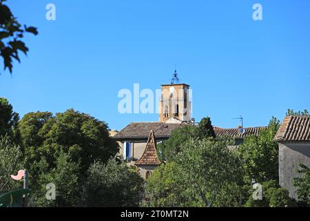 Der 12. Jh. Eglise von St-Nazaire im Weindorf Sablet in der Vaucluse-Provence Stockfoto