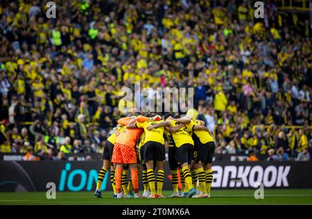 Dortmund, Deutschland. Oktober 2023. Teamkreis BVB Borussia Dortmund - Union Berlin 07.10.2023 Copyright (nur für journalistische Zwecke) by : Morit Stockfoto