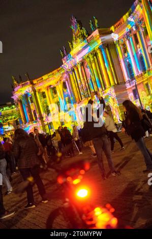Projektionen am Bebelplatz. Das Lichterfest Berlin gehört zu den
